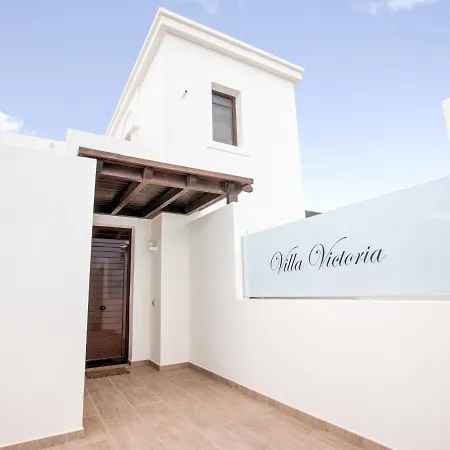 Casa de Férias Majestic Holiday In Playa Blanca With Private Pool